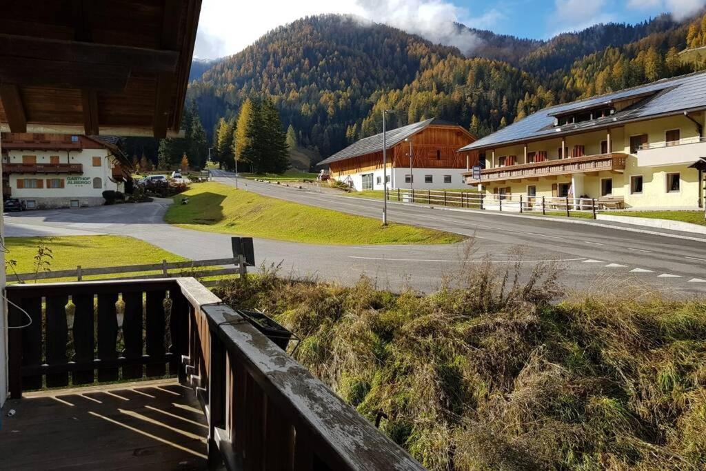 Relax Al Lago Di Braies Braies  Exterior photo